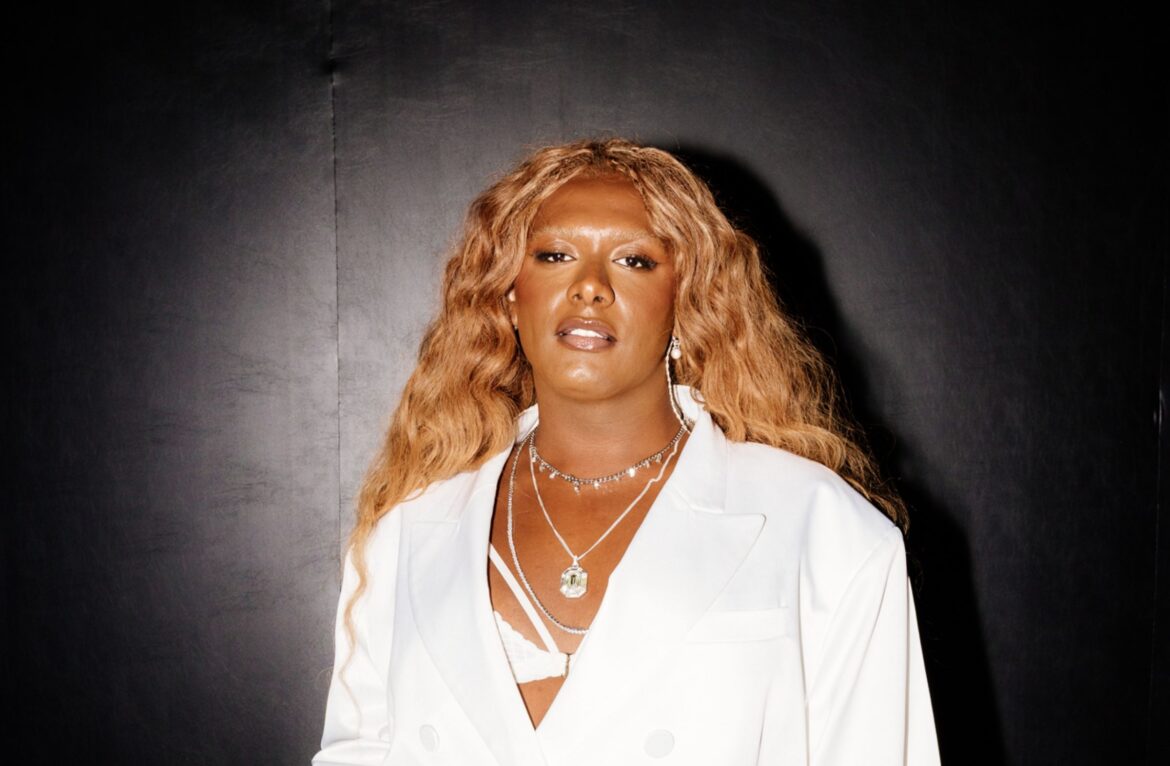 “a-excelencia-e-a-prova”:-liniker-e-a-resposta-ao-pertencimento