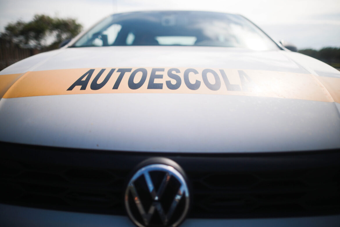 bolsonarista-tenta-retomar-obrigatoriedade-de-autoescolas