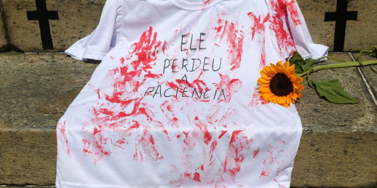 mulheres-vao-as-ruas-em-todo-pais-para-protestar-contra-o-feminicidio