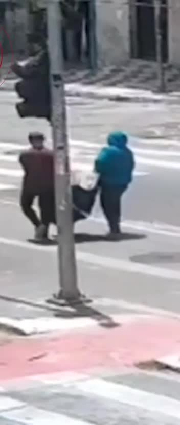 cameras-flagram-ladroes-com-obras-de-portinari-e-matisse-pelas-ruas