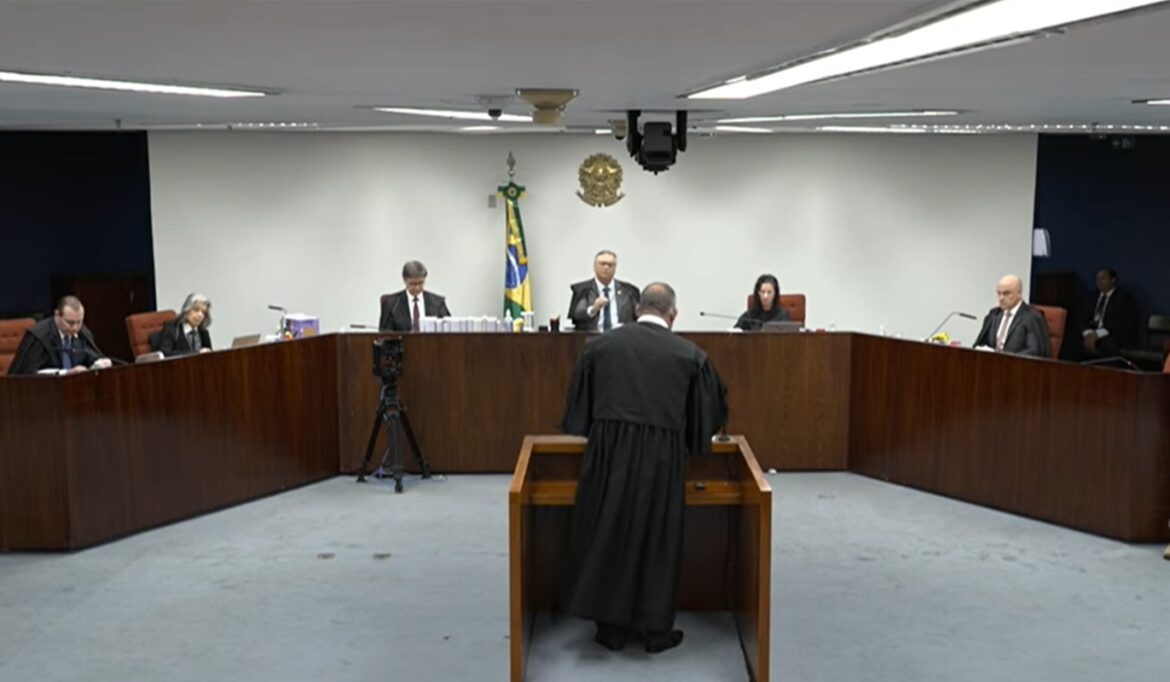 nucleo-2:-stf-julga-reus-por-coordenar-acoes-em-trama-golpista