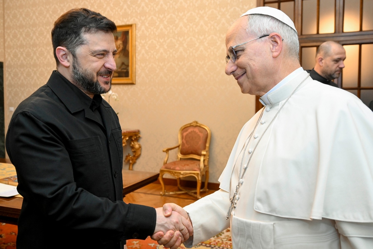 leao-xiv-encontra-zelensky-em-meio-a-criticas-ao-plano-de-paz-dos-eua