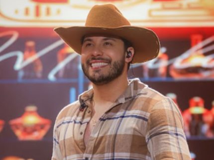 unico-brasileiro-no-ranking-global,-murilo-huff-lidera-lancamentos-de-albuns-no-spotify