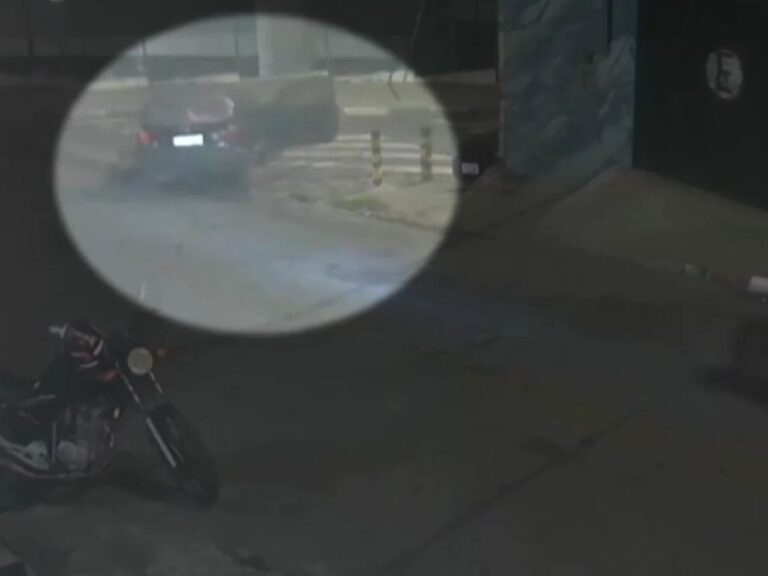 ‘Pra ficar esperta’: homem clonou celular e esfaqueou a ex após visualizar conversas em aplicativo