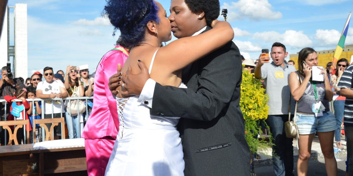 casamento-entre-pessoas-do-mesmo-sexo-cresce-8,8%-e-atinge-recorde