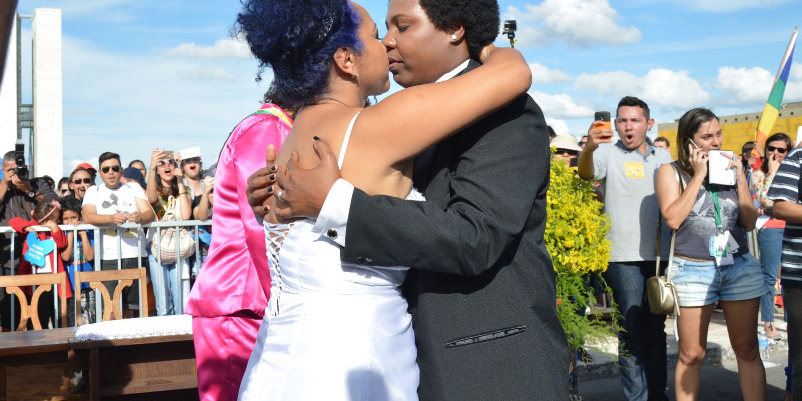 casamento-entre-pessoas-do-mesmo-sexo-cresce-8,8%-e-atinge-recorde