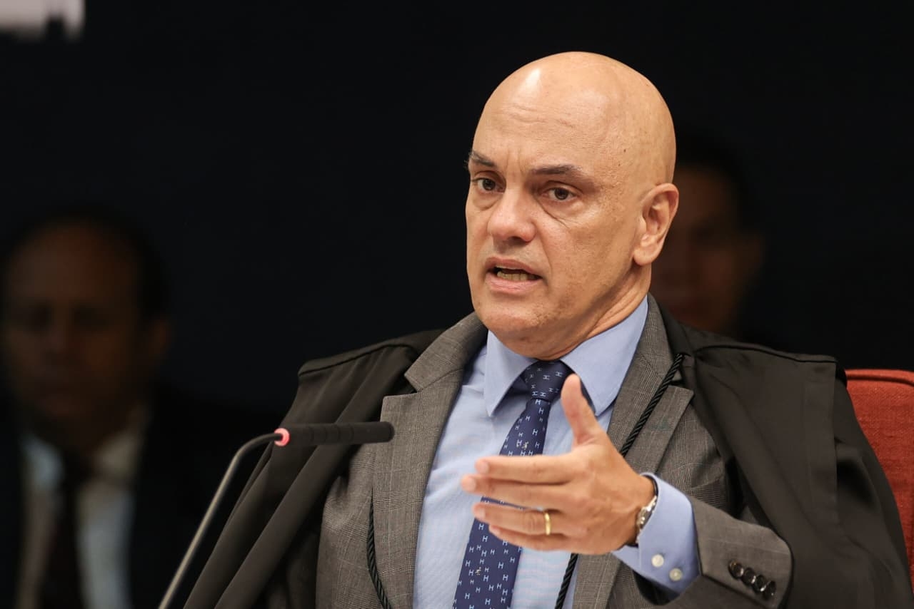 moraes-revoga-medidas-cautelares-de-dois-pms-absolvidos-pelo-8/1
