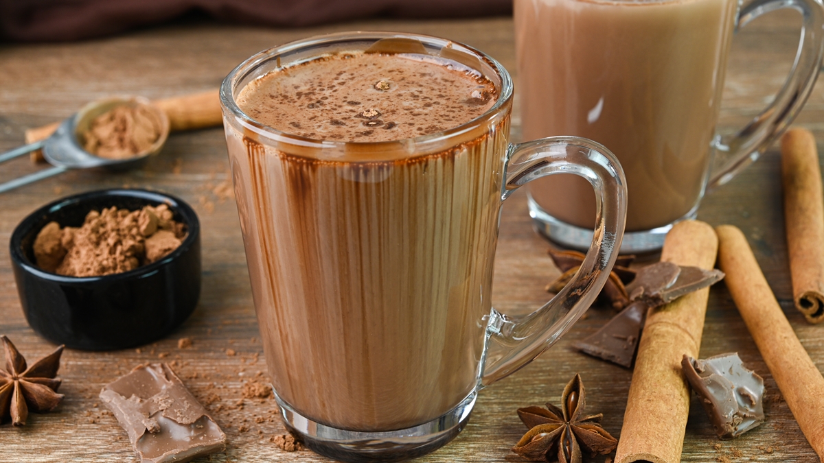 chocolate-quente-cremoso-de-fim-de-ano-para-noites-especiais