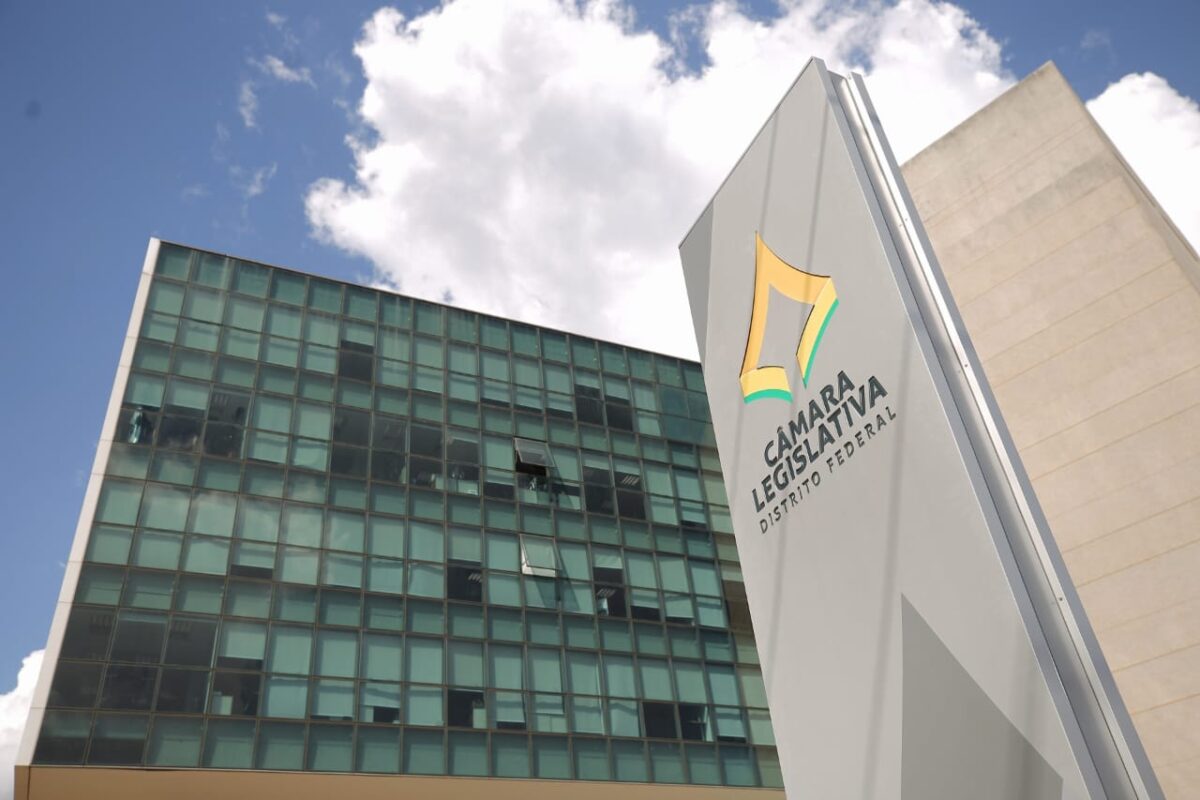 aprovado-aumento-de-gratificacao-do-tcdf-e-alteracao-em-obra-do-metro