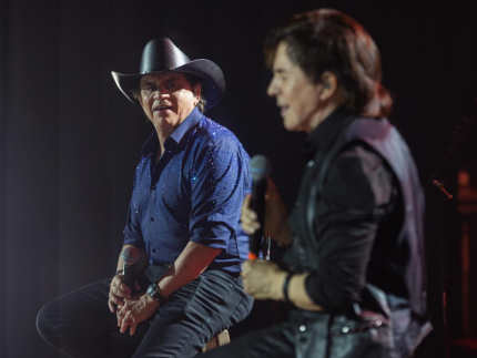 em-1o-show-apos-morte-do-irmao,-chitaozinho-e-xororo-desabafam:-“esta-no-ceu”