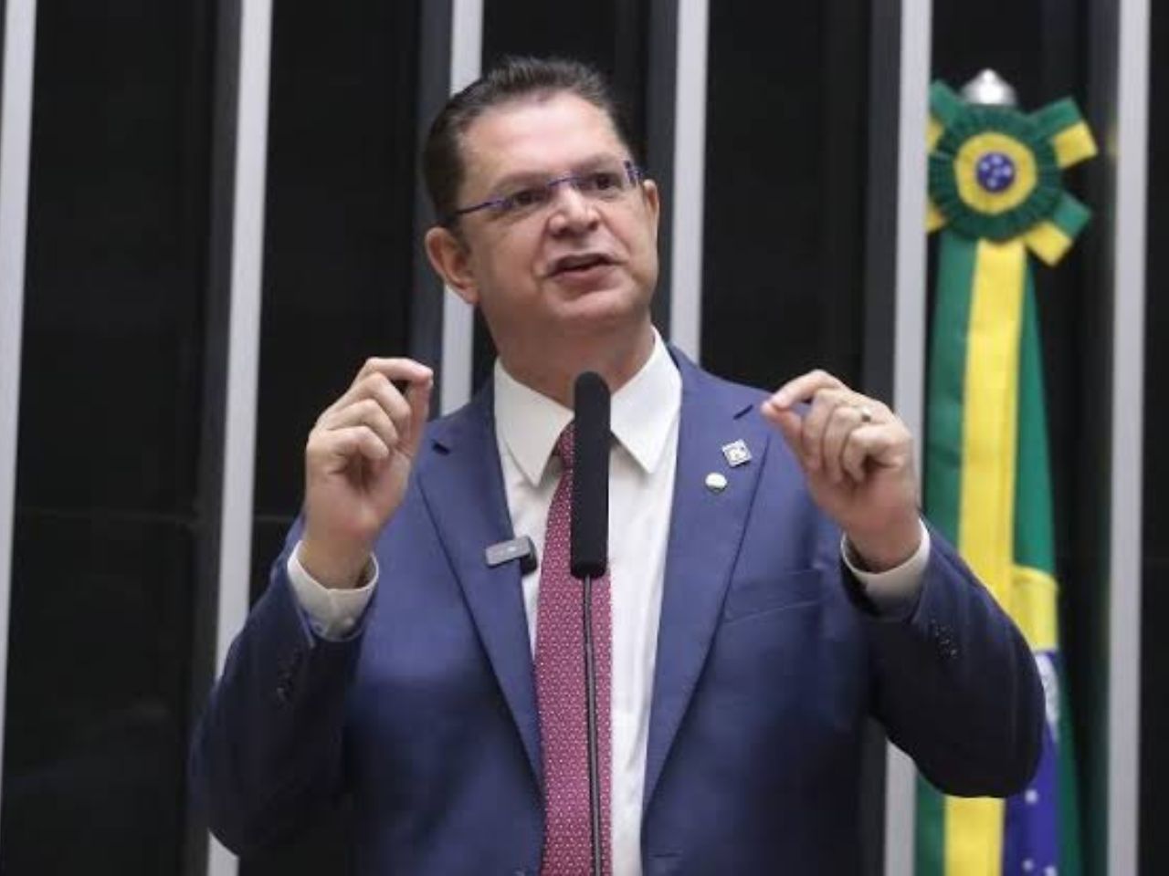 Após Moraes determinar perda do mandato de Zambelli, líder do PL dispara: “ditador psicopata”