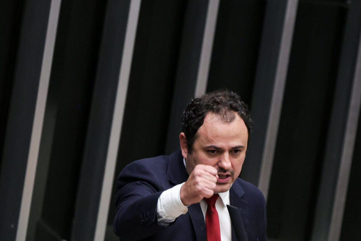 a-punicao-de-glauber-braga