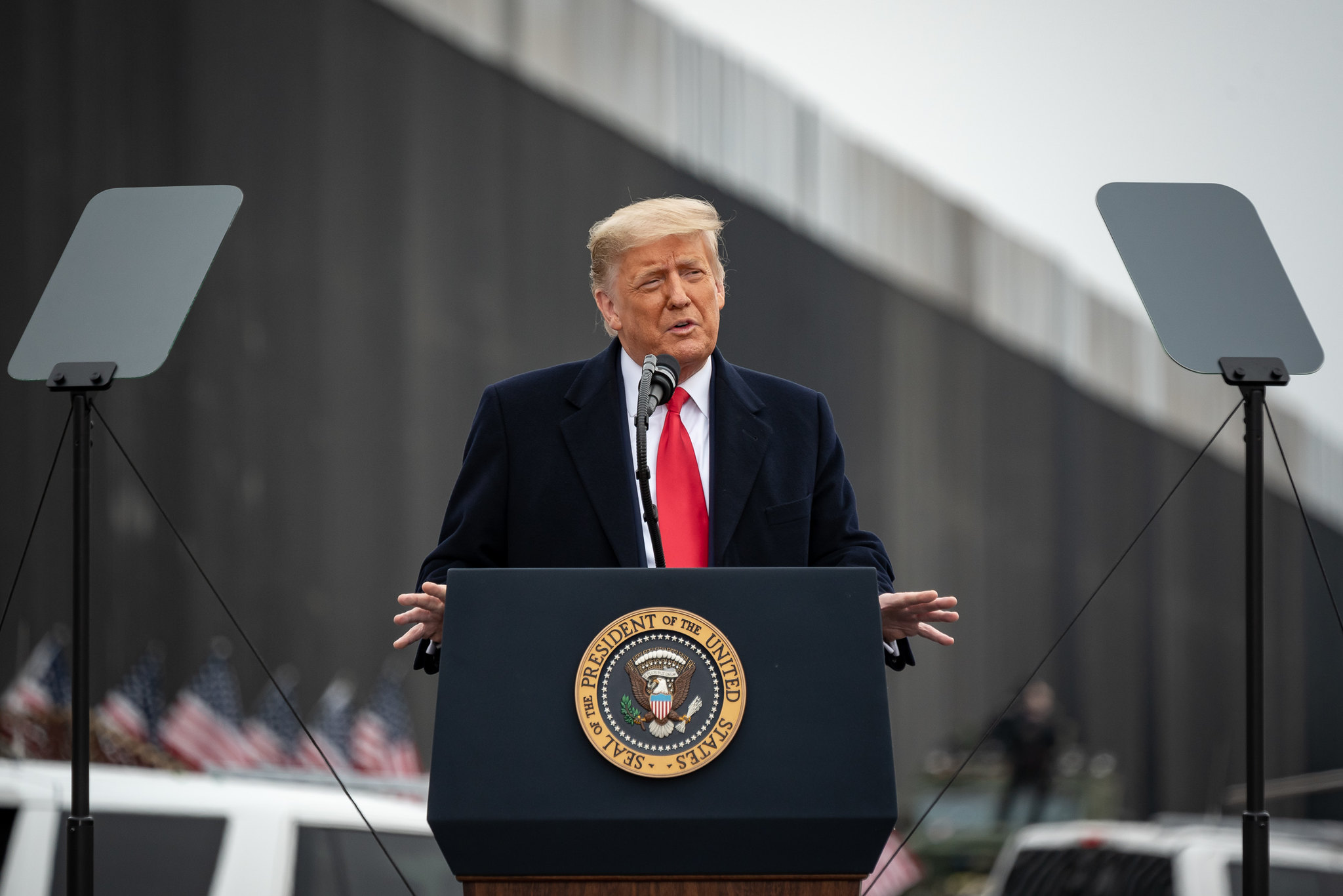 Trump avalia reclassificar maconha e pode flexibilizar restrições nos EUA