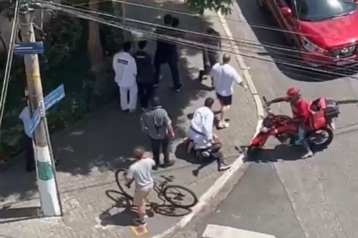 lutadores-imobilizam-e-agridem-ladroes-de-moto-em-bairro-nobre-de-sp