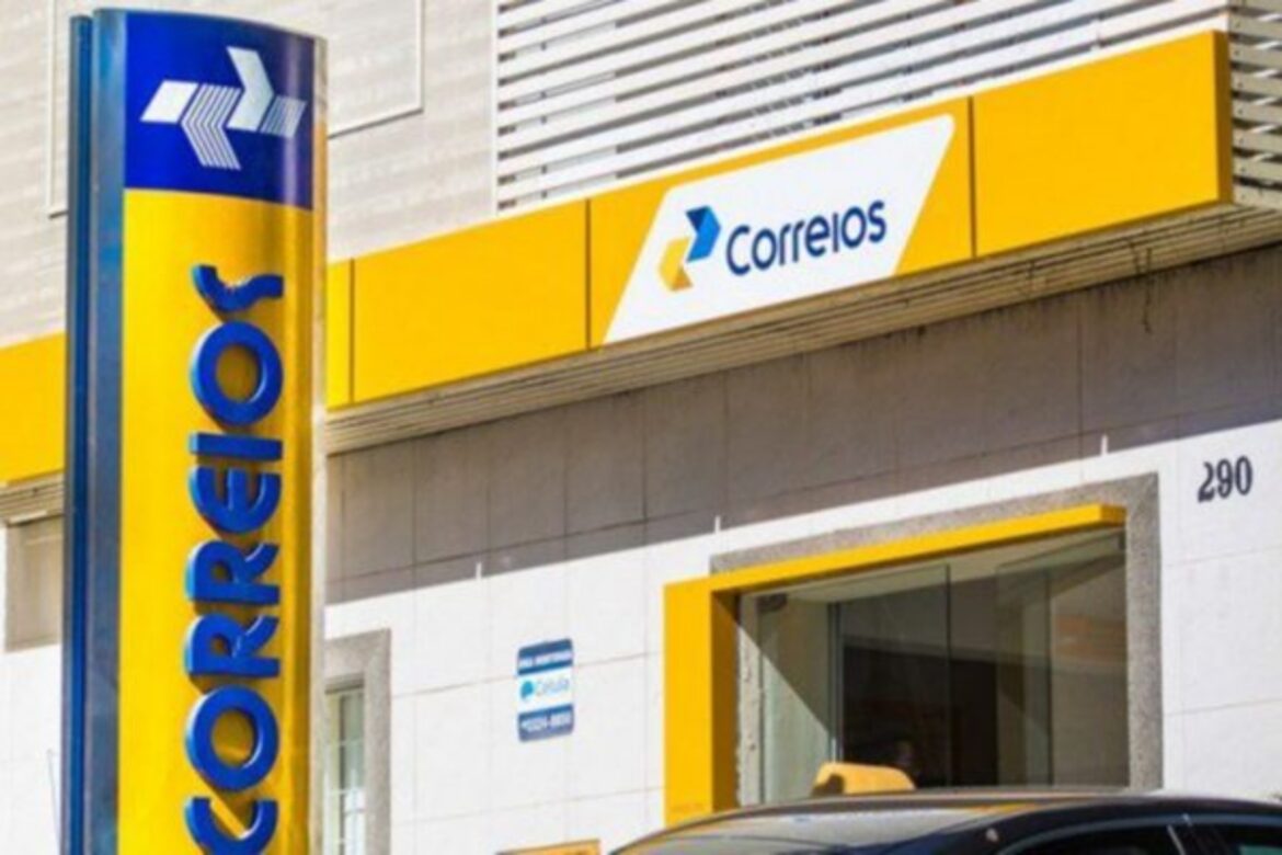 correios-pagara-13o-aos-funcionarios,-afirma-ministro-das-comunicacoes
