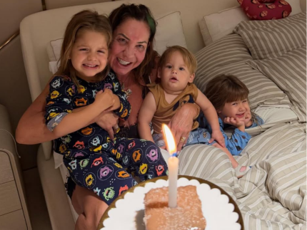 margareth-serrao-faz-60-anos,-e-acordada-pelos-netos-e-ganha-homenagem-de-virginia