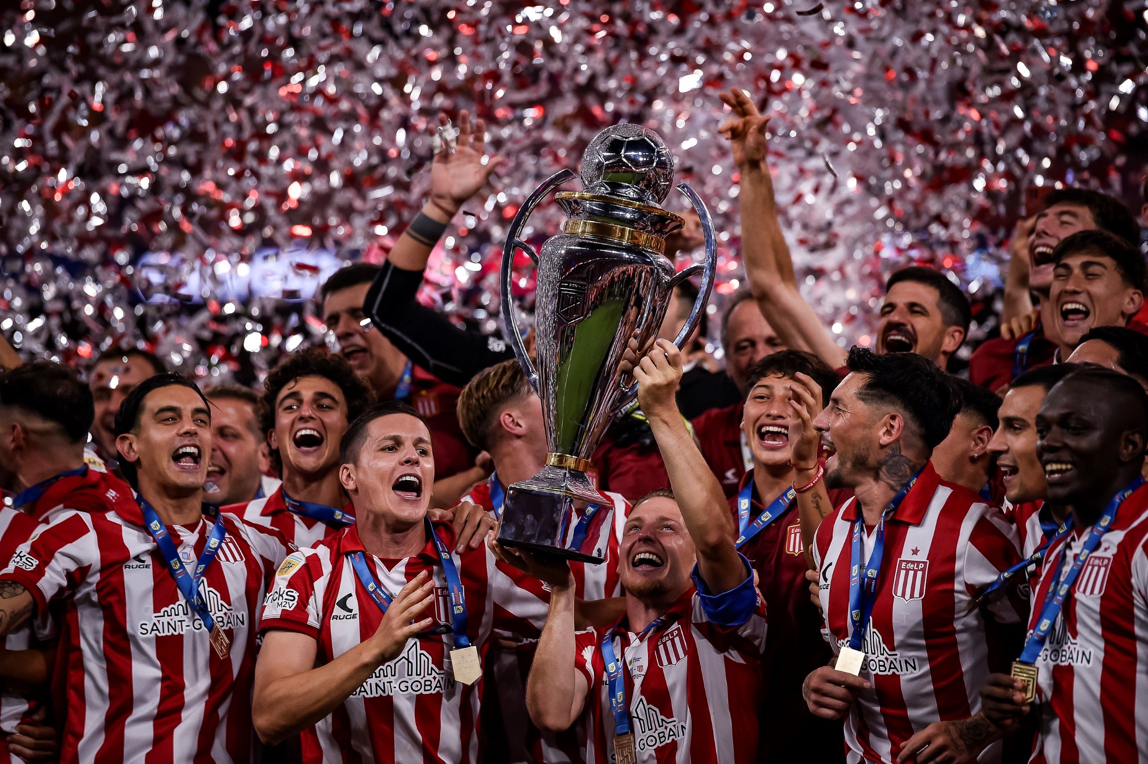 estudiantes-vence-racing-nos-penaltis-e-e-campeao-argentino