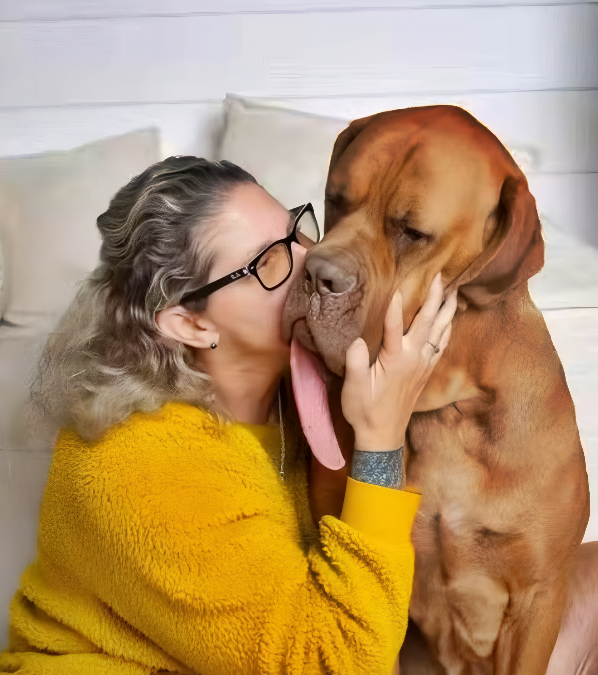 cao-entra-para-o-livro-dos-recordes-por-ter-a-maior-lingua-do-mundo;-veja-detalhes