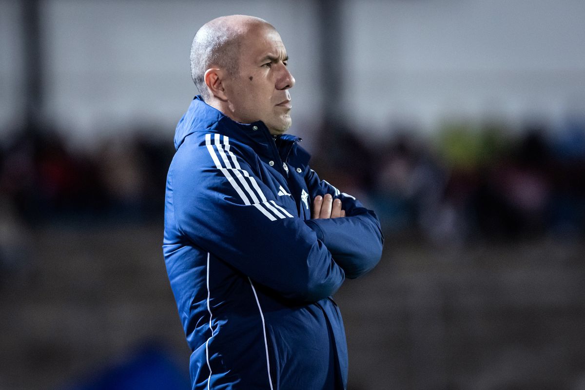 “dia-de-luto”,-declara-treinador-do-cruzeiro-apos-eliminacao