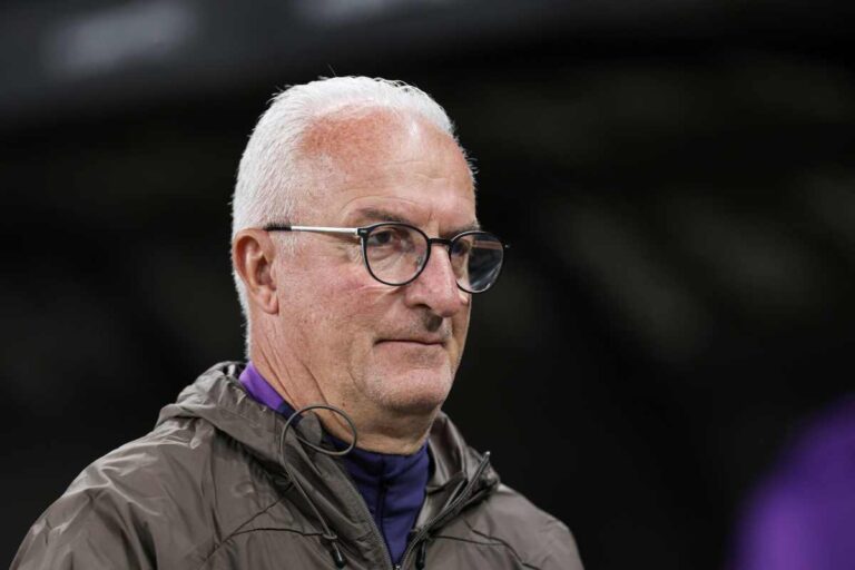 Dorival rasga elogios a Hugo Souza e faz comparação com Filipe Luís