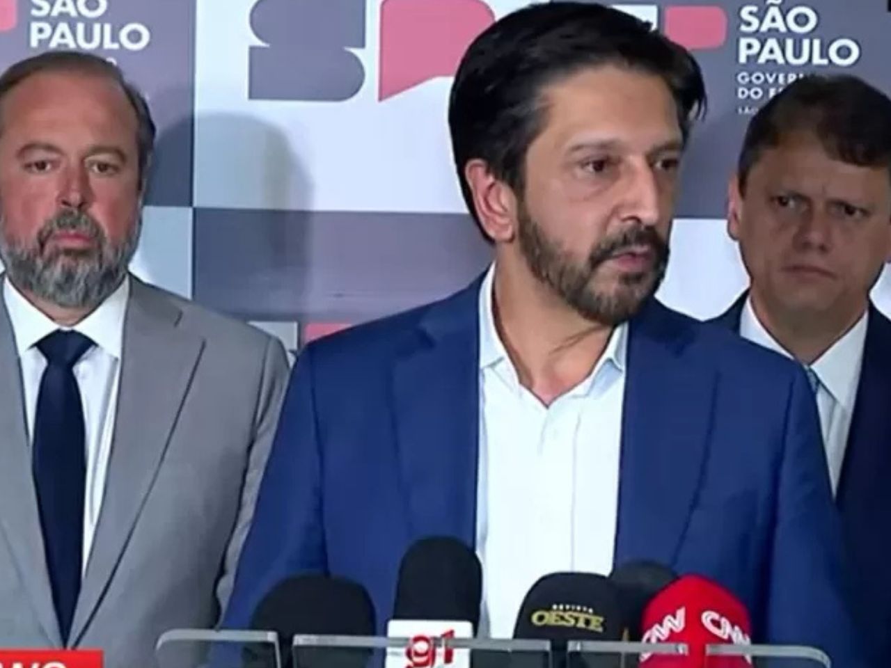 Tarcísio, Nunes e Silveira anunciam que SP irá romper contrato com a Enel