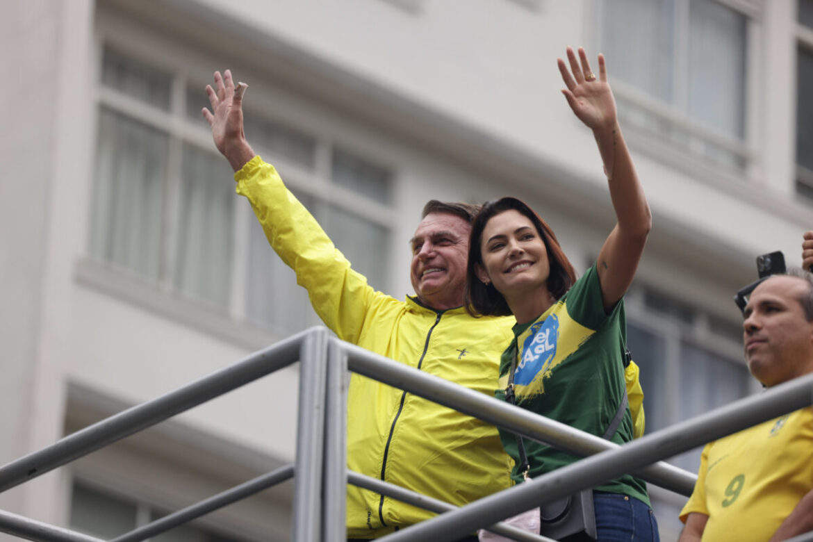 bolsonaro-pede-a-moraes-visitas-permanentes-de-michelle-na-pf