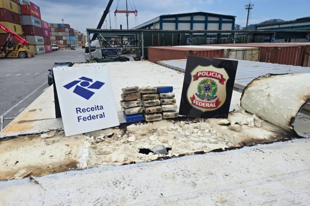 cargas-de-banana-e-amendoim:-pf-apreende-615-kg-de-cocaina-em-porto