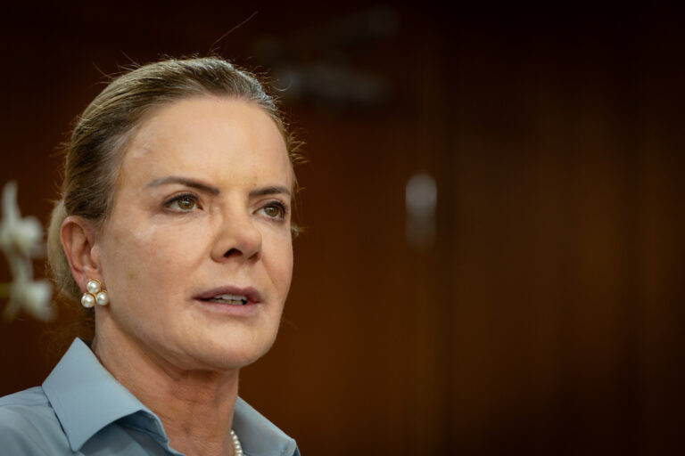 Gleisi sobre liderança do governo após Dosimetria passar: “Lamentável”