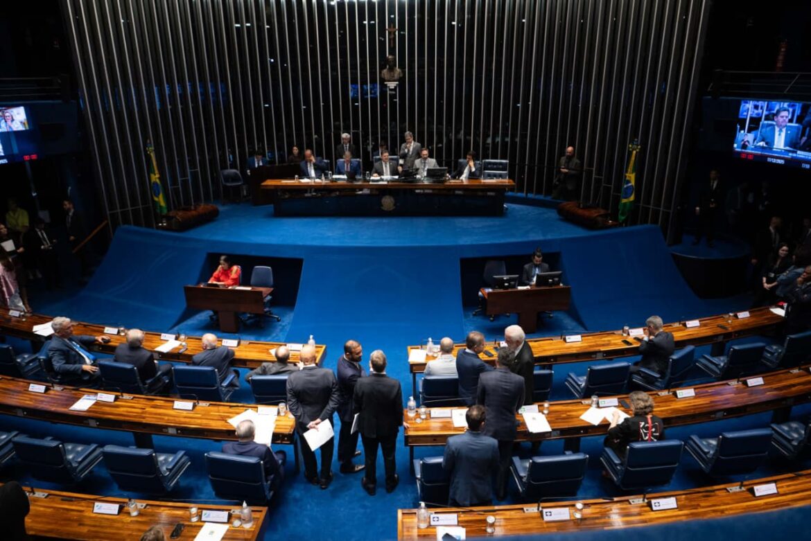 senado-aprova-cortes-em-beneficios-fiscais-e-garante-orcamento-em-2025
