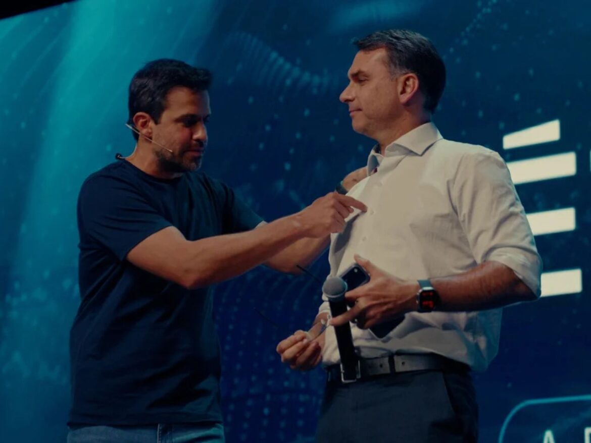 pablo-marcal-se-reune-com-empresarios-e-declara-apoio-a-flavio-bolsonaro