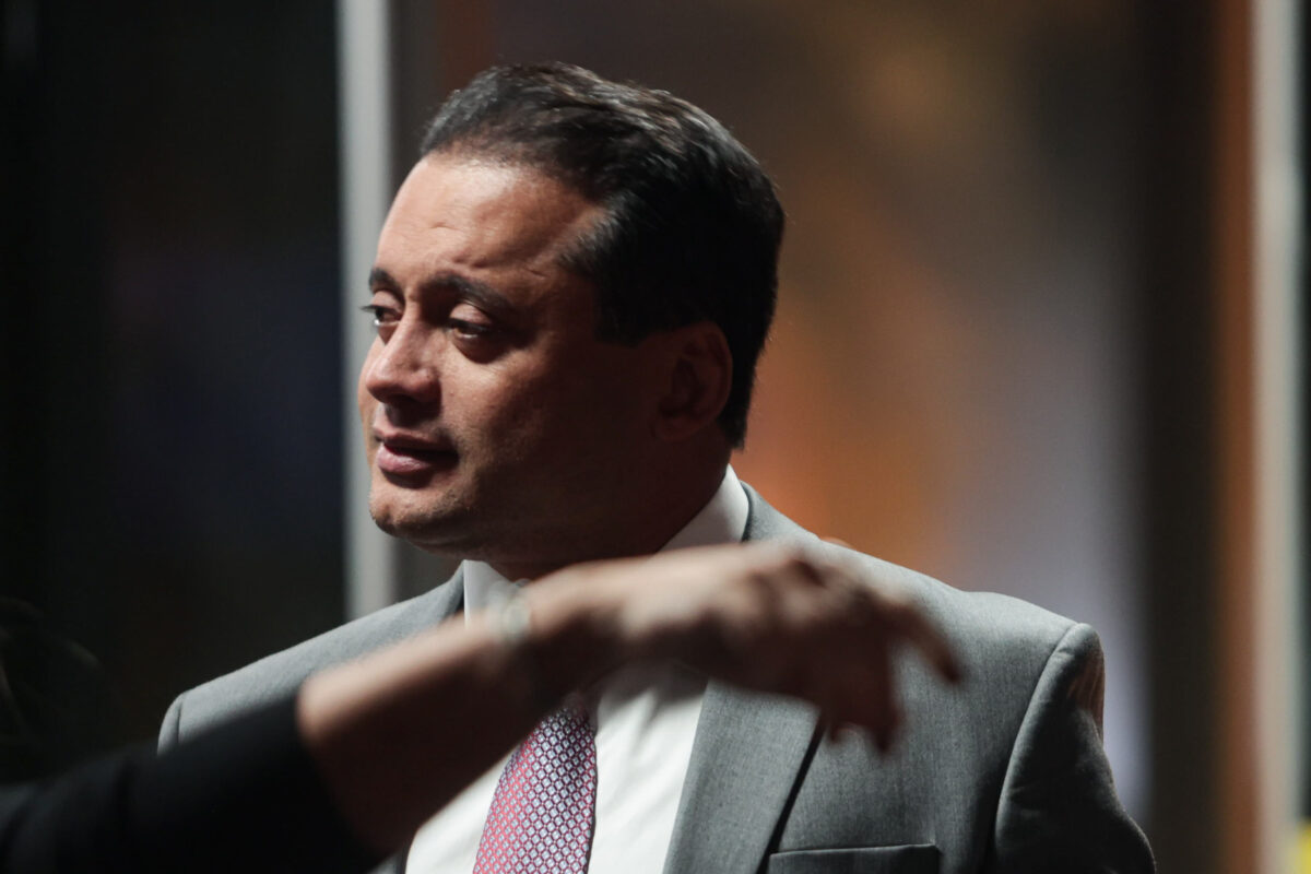 entenda-5-ligacoes-do-senador-weverton-com-a-farra-do-inss