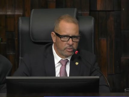 sessao-da-alerj-repercute-apos-pedidos-de-pizza-e-fast-food-por-deputados