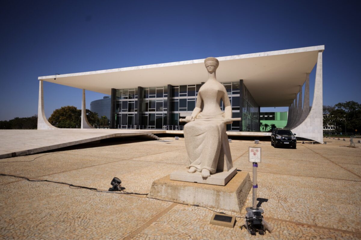 estacionamento-do-stf-e-liberado-para-servidores-da-camara-dos-deputados