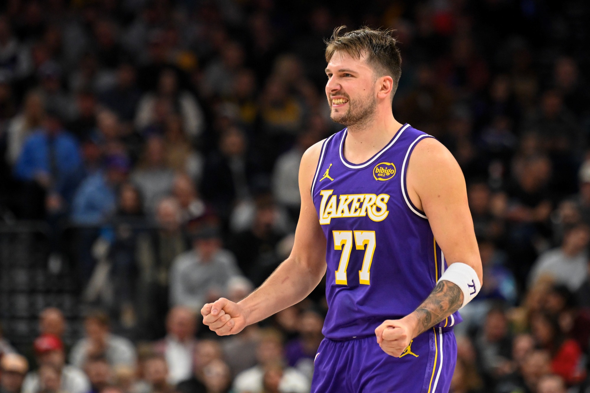 com-triplo-duplo-de-doncic,-lakers-vencem-jazz.-veja-resultados-da-nba