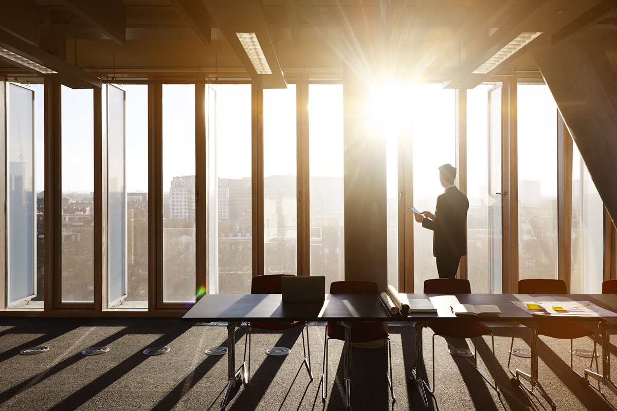 luz-natural-no-escritorio-melhora-controle-da-glicemia,-afirma-estudo