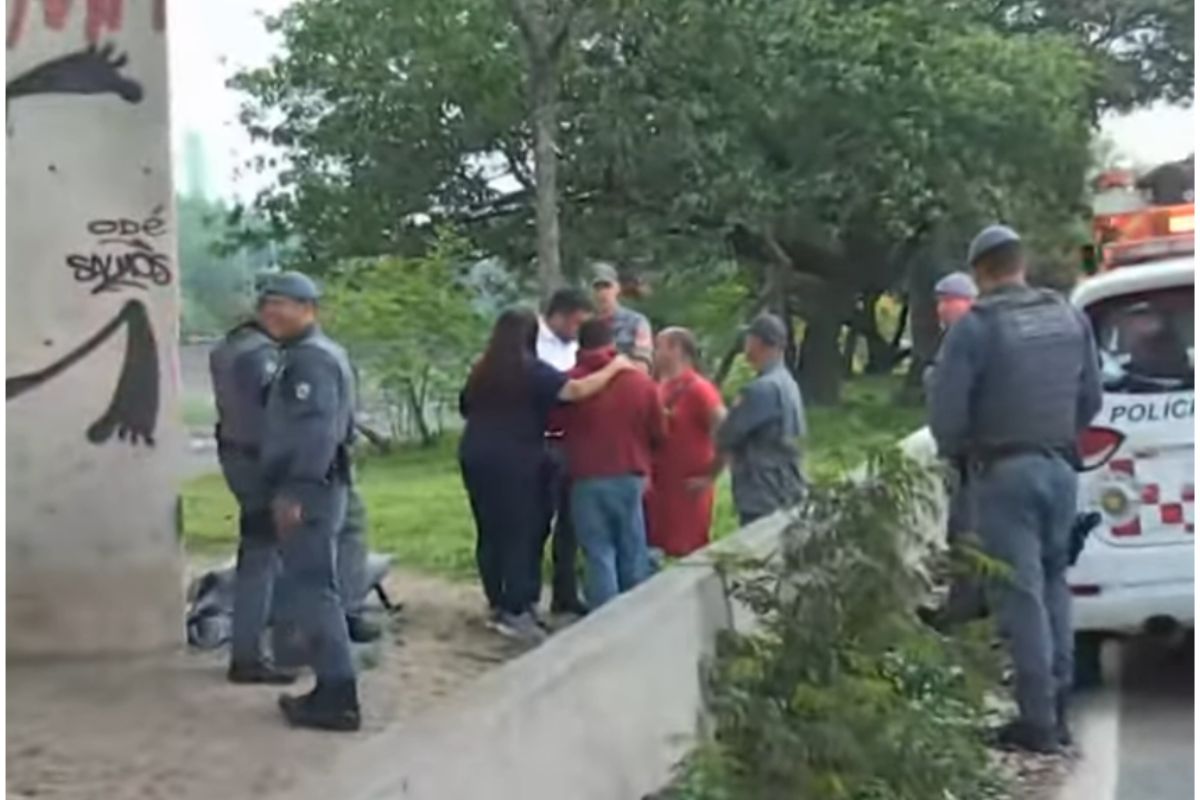 corpo-de-motorista-arrastado-durante-temporal-e-encontrado-em-sp