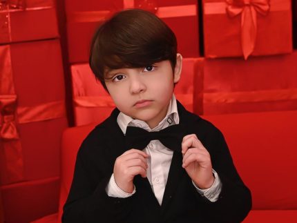 gael-falcao,-da-record,-brilha-em-filme-internacional-e-celebra-fase-especial-as-vesperas-do-natal