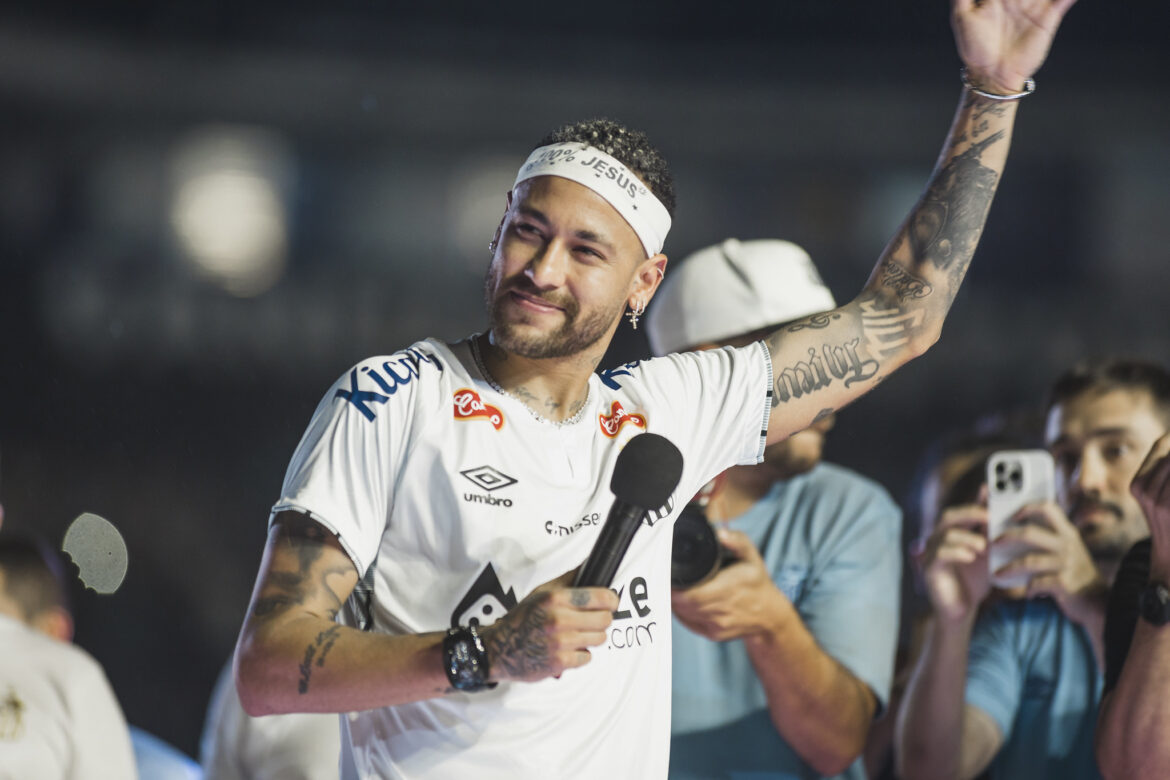 neymar-garante-hexa-do-brasil-em-2026-e-pede-ajuda-para-ancelotti;-veja-video