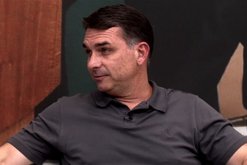 pena-de-morte:-veja-opiniao-polemica-de-flavio-bolsonaro-sobre-o-assunto