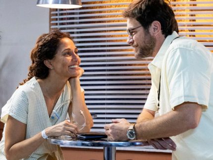 pequenos-golpes,-grandes-crimes:-o-passado-de-ellen-vem-a-tona-em-“dona-de-mim”