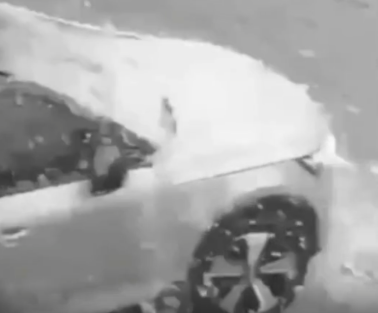 Homem rouba carro de luxo e acaba detido enquanto rodava como motorista de aplicativo