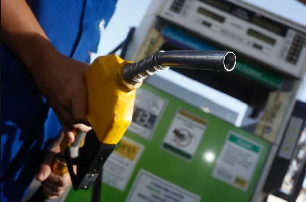 deputados-de-sp-cruzariam-o-estado-4-mil-vezes-com-gasto-em-gasolina