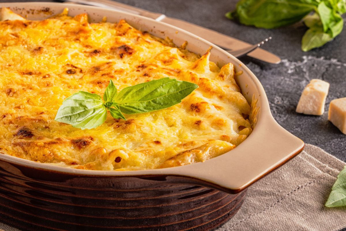 fricasse-de-chester-cremoso-reaproveita-a-ceia-de-forma-deliciosa