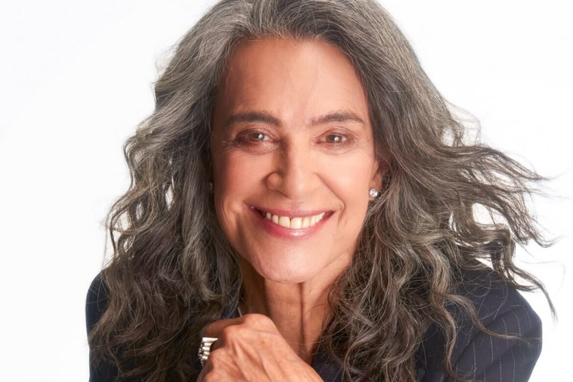 cantora-simone-completa-76-anos-e-atenta-a-importancia-da-libido