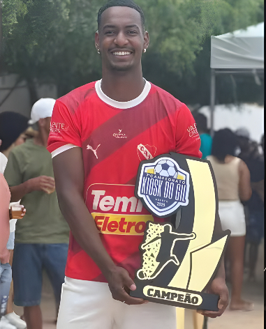 jogador-de-futebol-morre-em-grave-acidente-de-moto