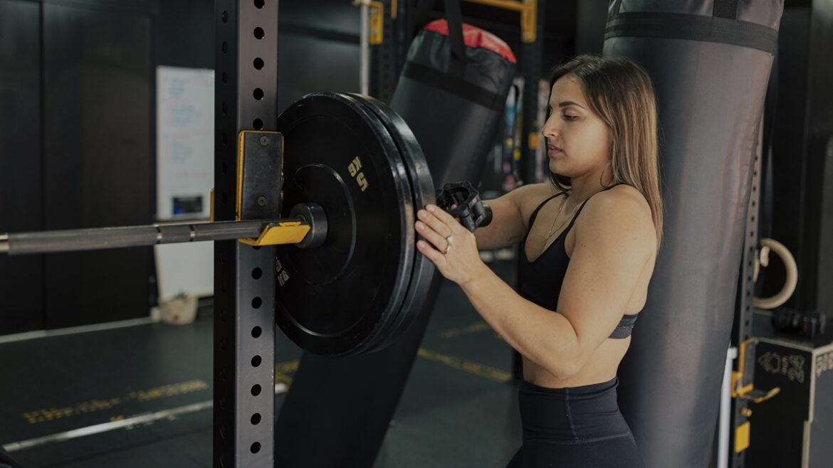 nunca-malhou?-veja-guia-para-ficar-“fortona”-e-ganhar-muitos-musculos