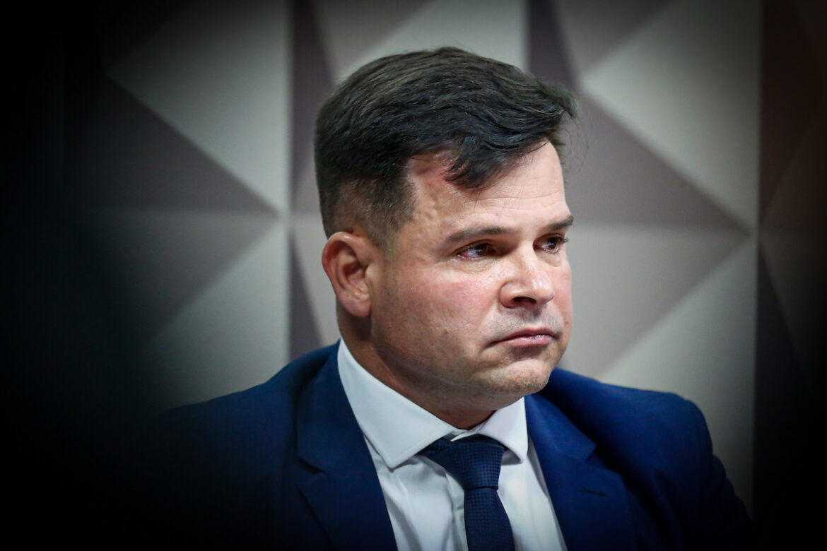 pinta-no-pescoco-ajudou-policia-paraguaia-a-identificar-silvinei;-veja