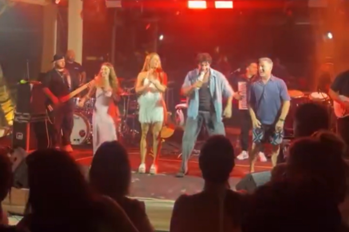 video:-luciano-huck-rouba-a-cena-ao-dancar-novo-hit-com-virginia