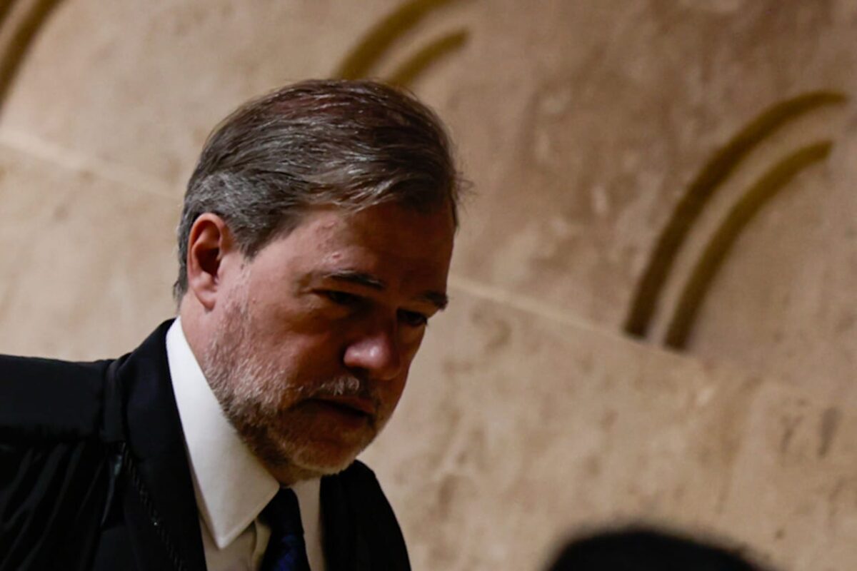 a-pergunta-certa-e:-por-que-toffoli-parece-querer-ajudar-o-master?