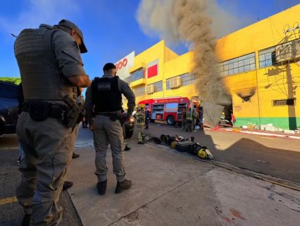 explosao-em-incendio-em-supermercado-deixa-feridos-em-santana-do-livramento,-no-rs